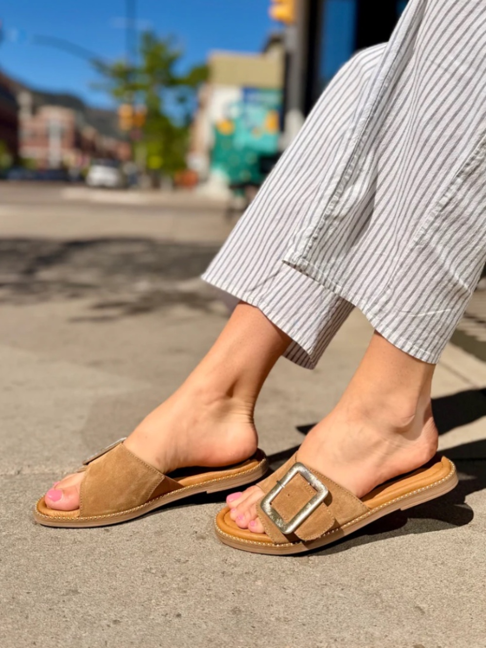 Ateliers Bryce Buckle Slide in Tan